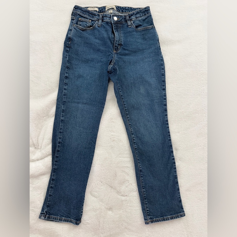 Universal Thread Women's Straight Leg Jeans - Dark Blue